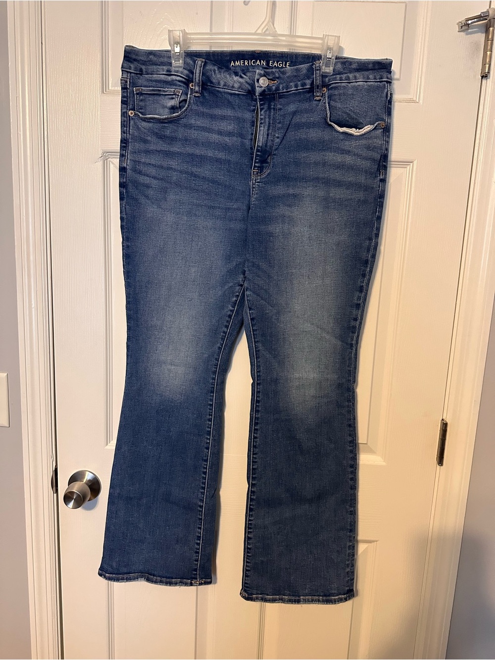 American Eagle Outfitters Women's Curvy High-Rise Skinny Kick Jeans